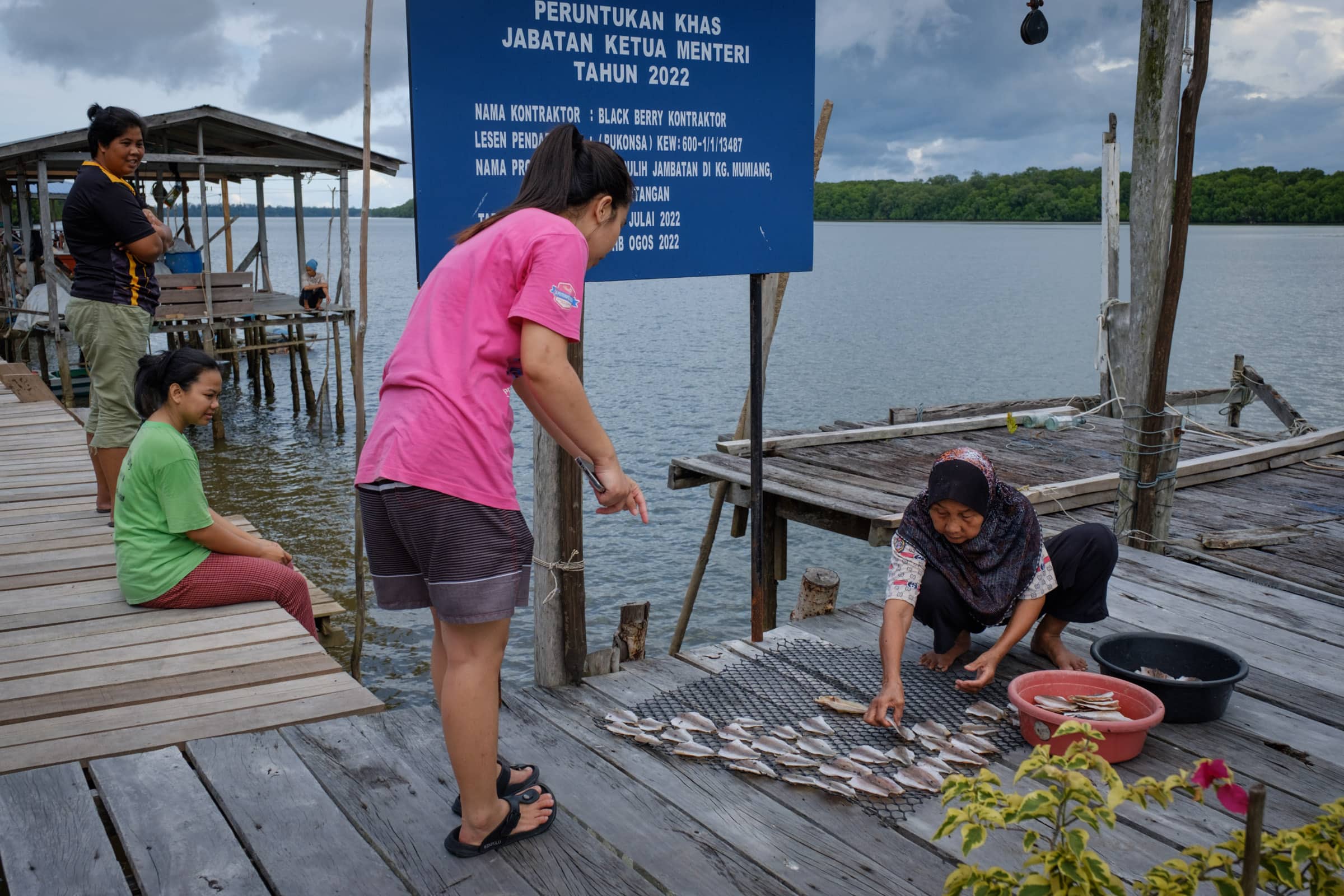 Women in Mumiang also make processed fish products like salted fish and prawn crackers.